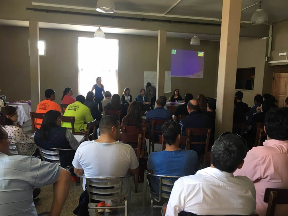 Taller sobre Acoso Sexual en el ámbito Laboral  y una Sensibilización en Género, en el marco del Plan de Equidad de Género