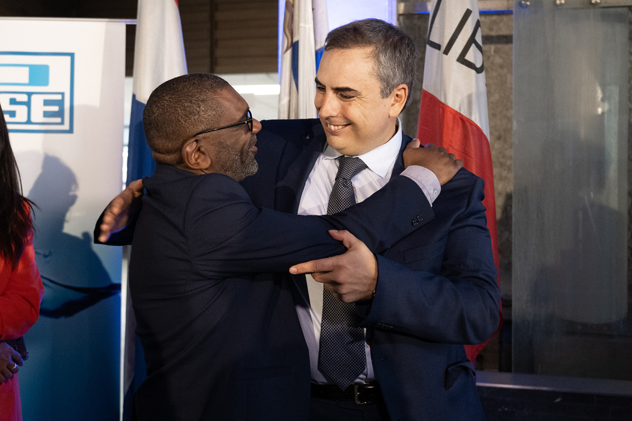 Asumió el Cr. Ferreri en OSE