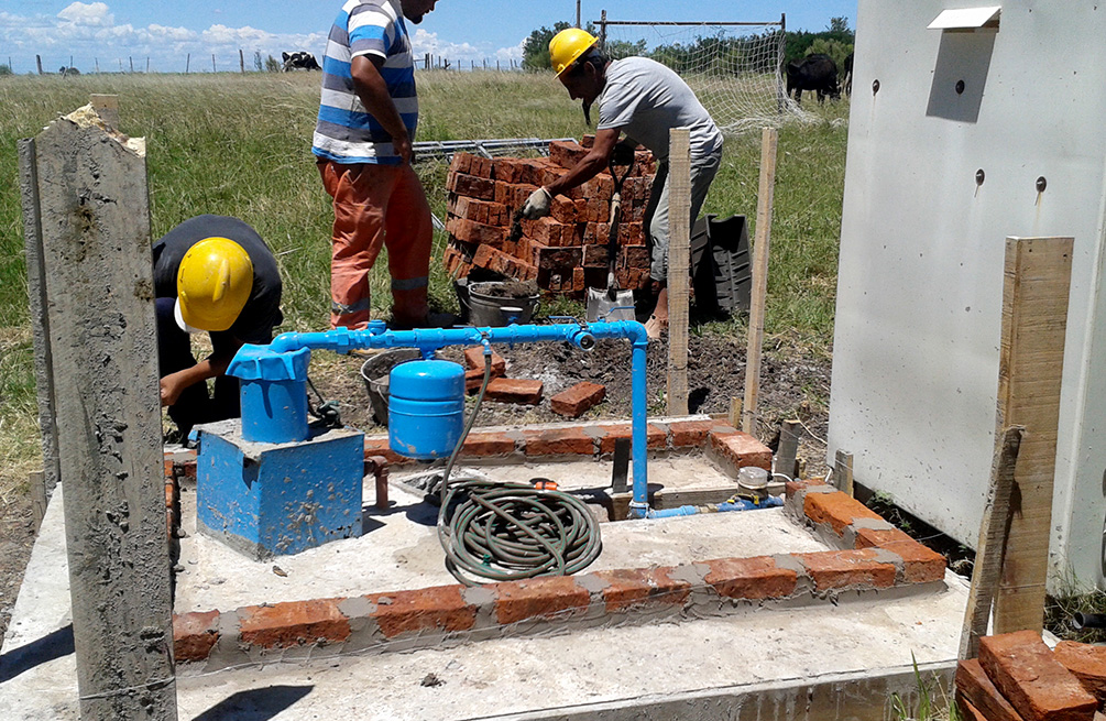Agua Potable a Pequeñas Localidades y Escuelas Rurales