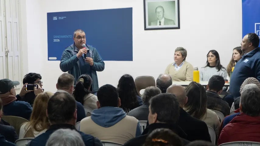 Charla informativa en Nueva Helvecia