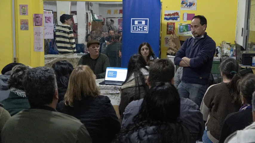 Charla con vecinos en Pando