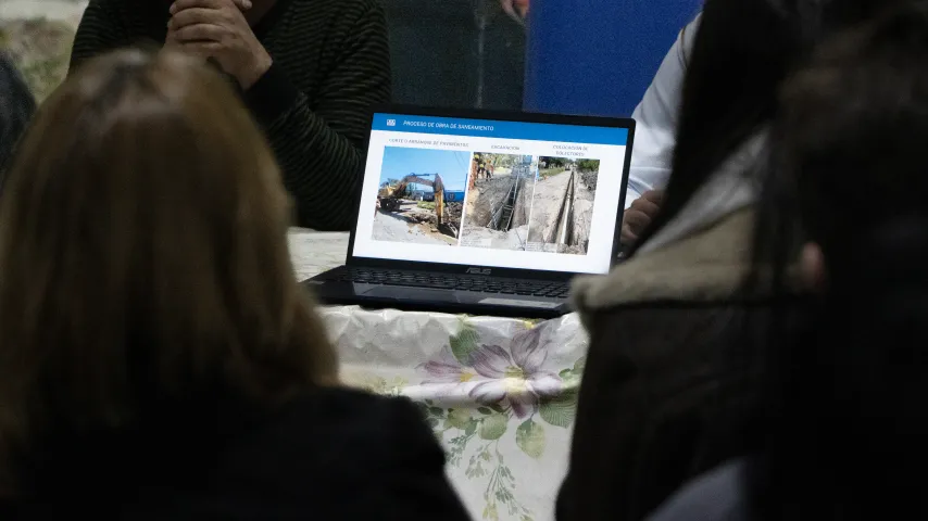 Charla con vecinos en Pando