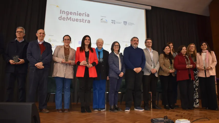 Entrega de reconocimientos en Ingeniería deMuestra