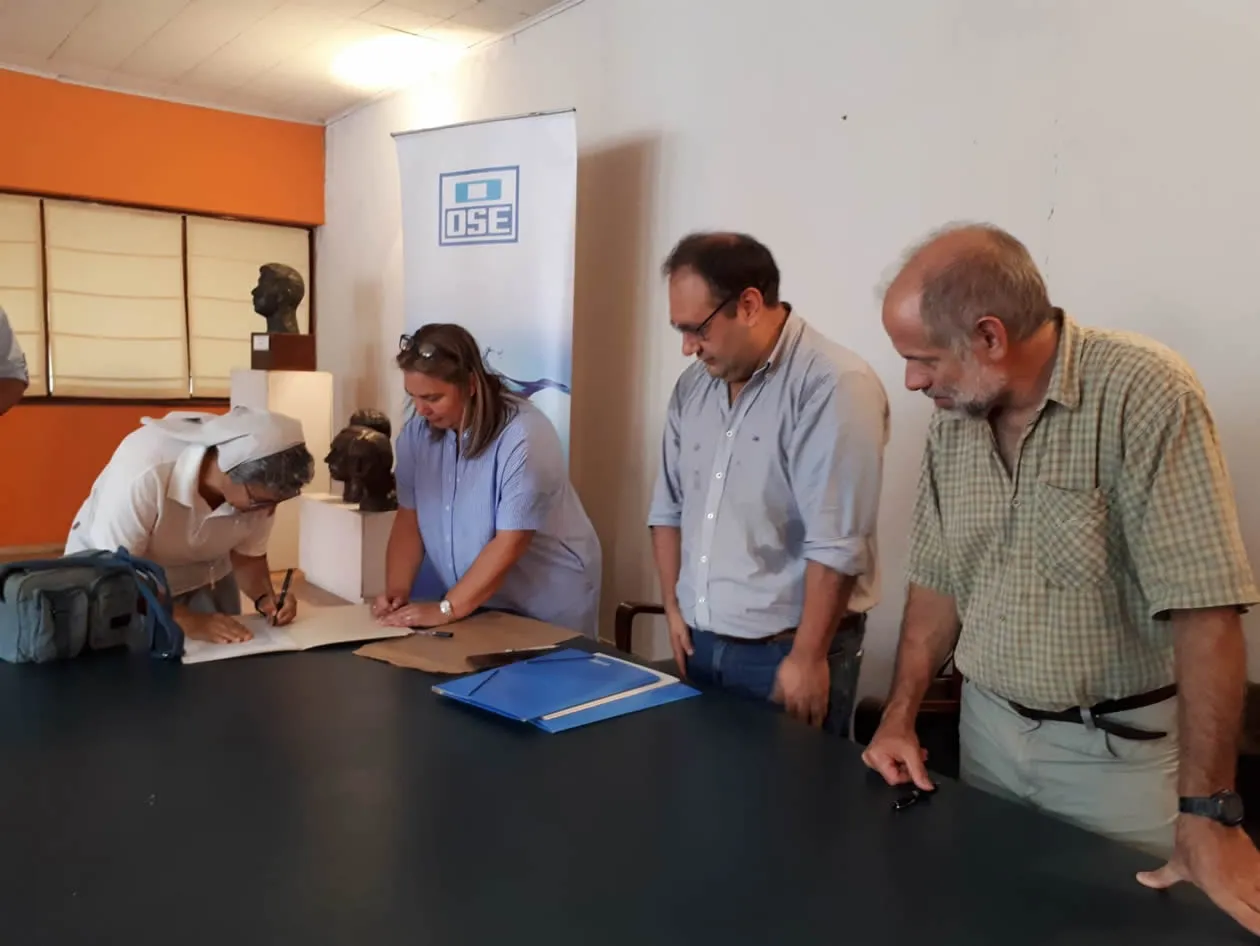 Firma de convenios tripartitos