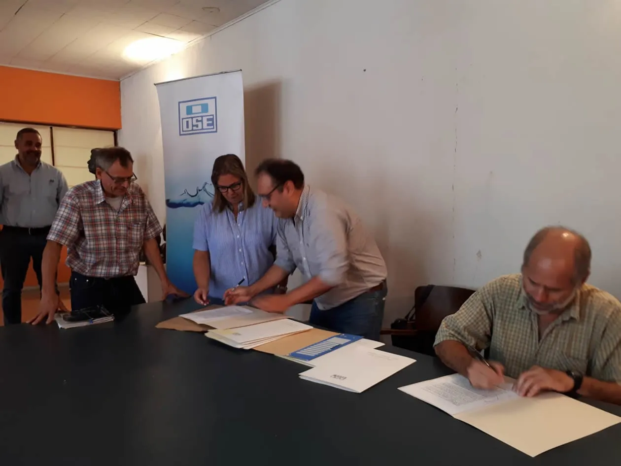Firma de convenios tripartitos