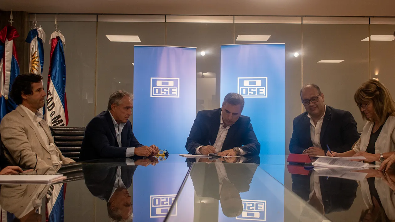 OSE firmó modificación contractual